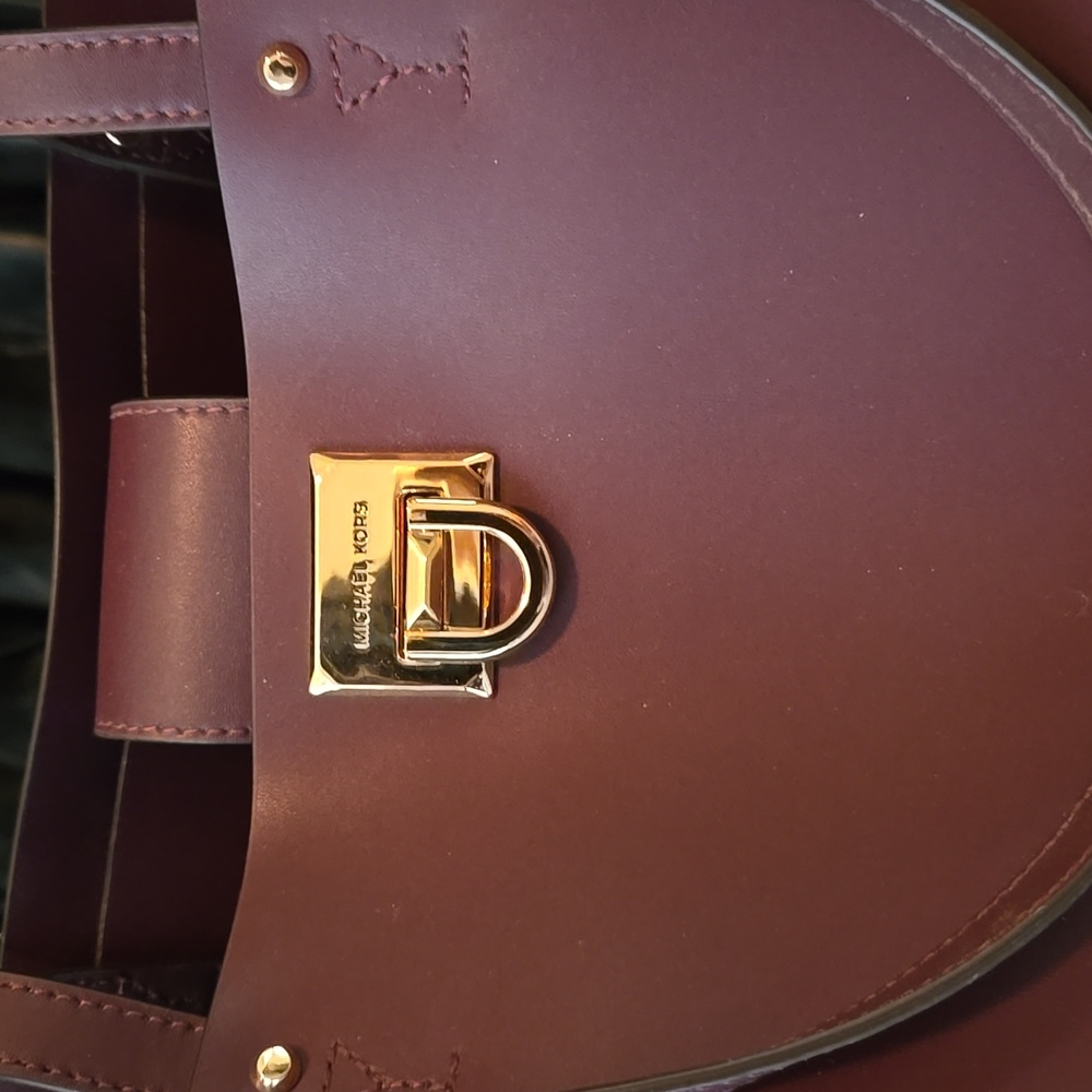 NWT Michael Kors Manhattan Studded Tote/Bordeaux Color - Picture 6 of 11